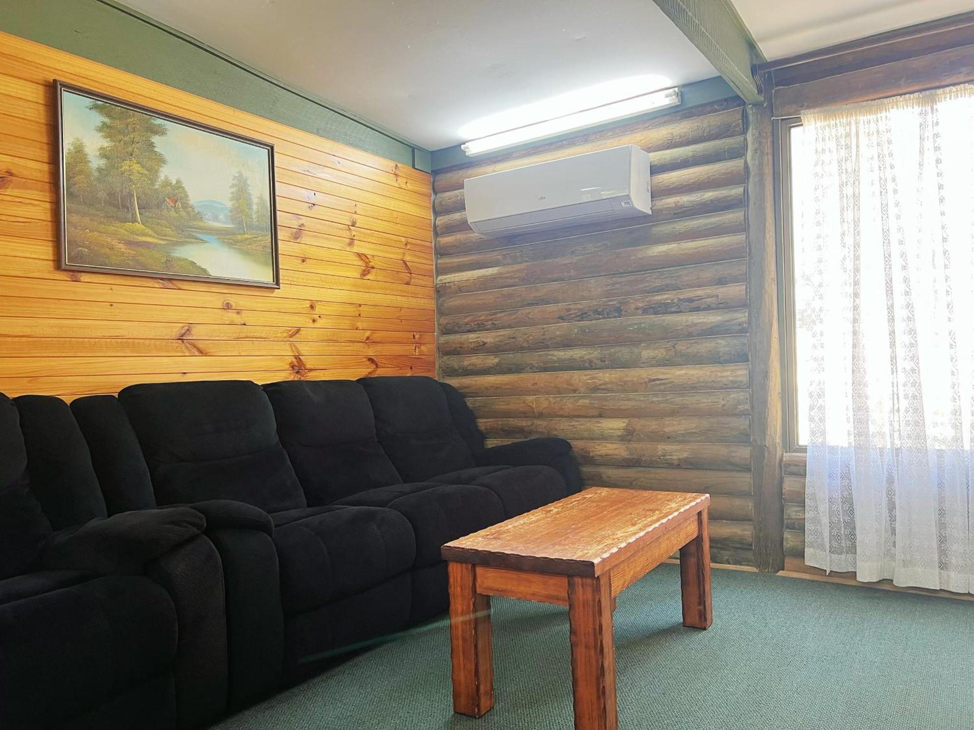Lakes Entrance Log Cabins 外观 照片